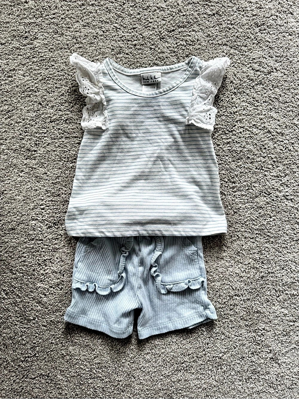 Nicole Miller Girls Striped Top & Shorts Size 2T Like New